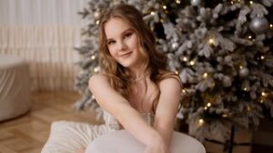 LiliLohan cam naked image