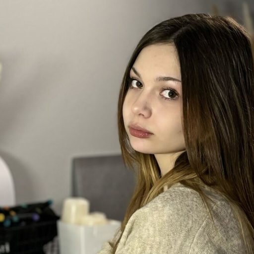 LillianaKot online shows image