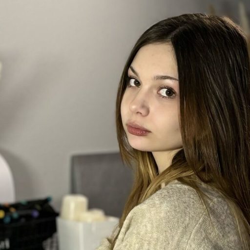 LillianaKot online shows image