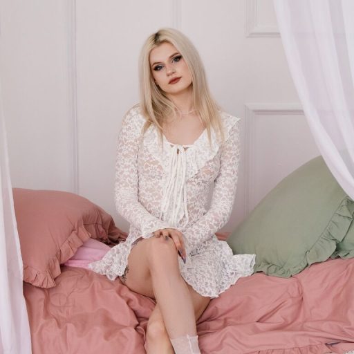 LilyMone dildo real image