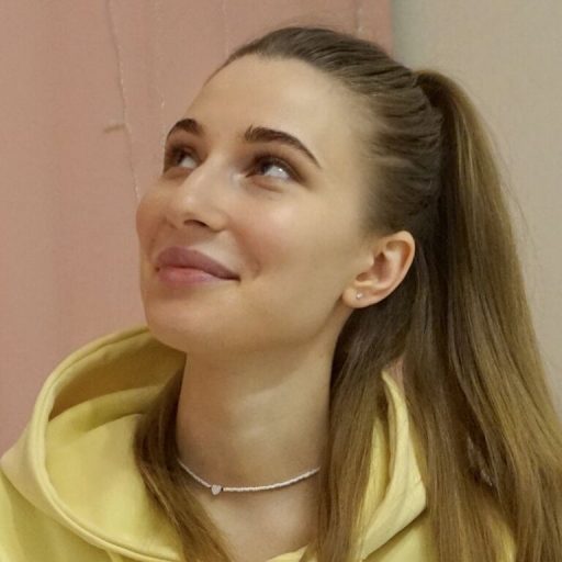 LilyVelvet shows recorded image