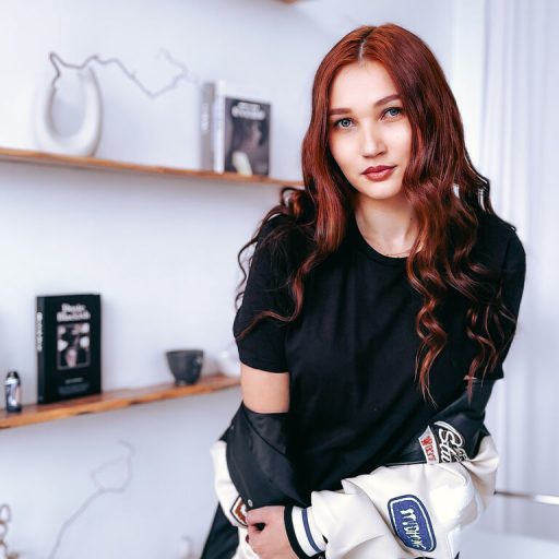 LinaElfi amateur lush image