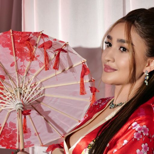 LindeWhite jasmin online image