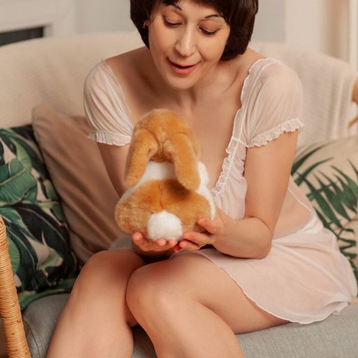 LindenHon naked porn image