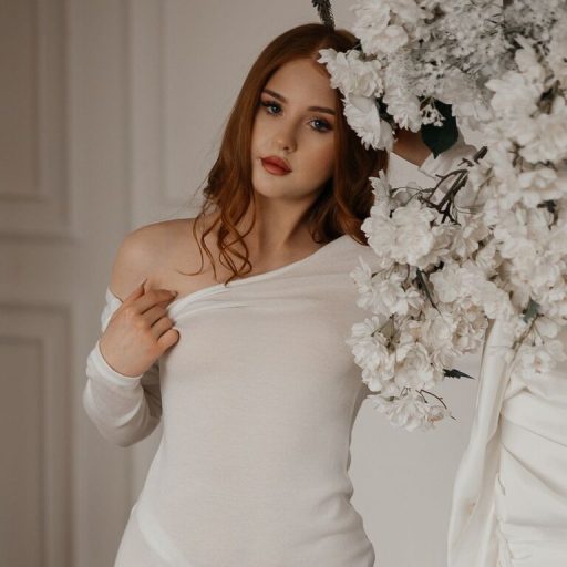 LinnBolding naked porn image