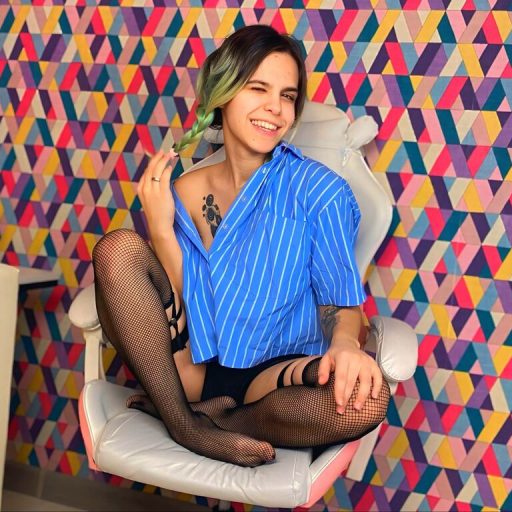 LiraBelle xxx masturbation image