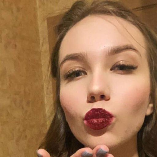 LisaFalse video photos image