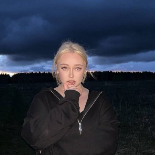 LitaBloom free dildo image