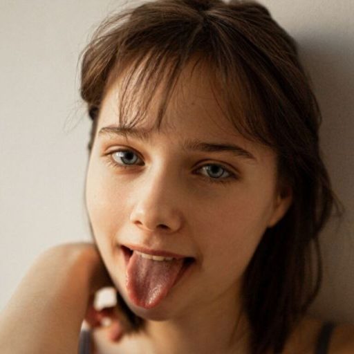 LizaThornborough livesex pussy image