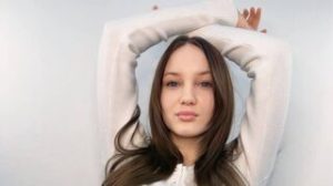 LizethStandford preview