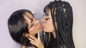 LizzyAndCami preview