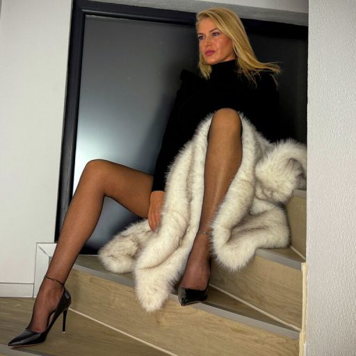 LolaLange naked porn image