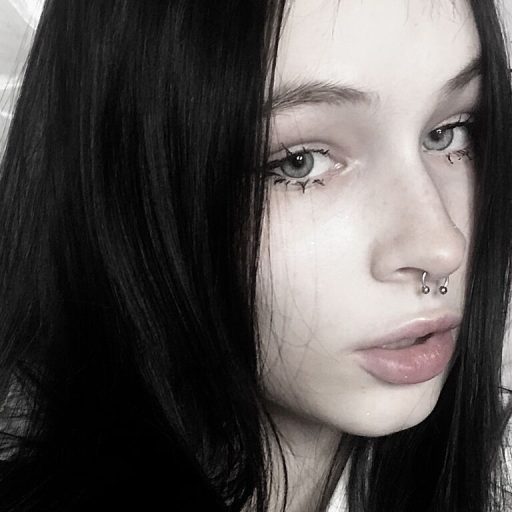 LolaVibe pussy show image