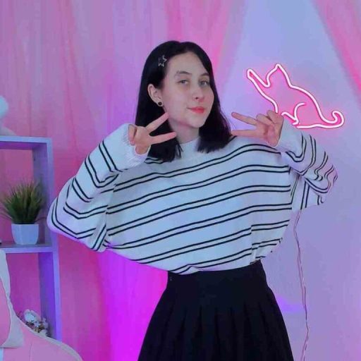 LoonaYui fingering ass image