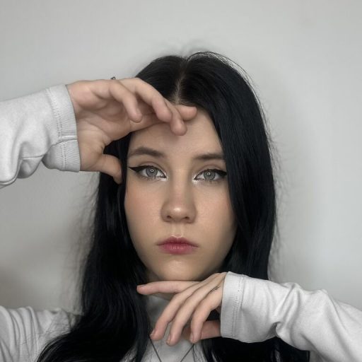 LoraOrsini recorded live image
