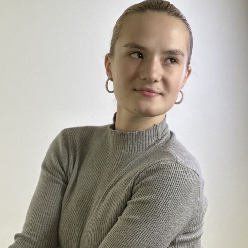 LorrianePytko recorded live image