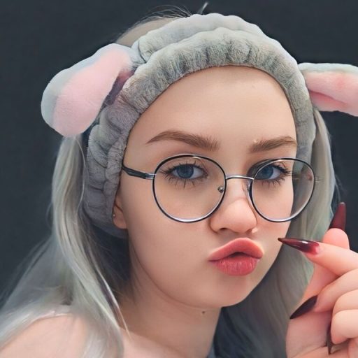 LouraMonsees masturbation pictures image