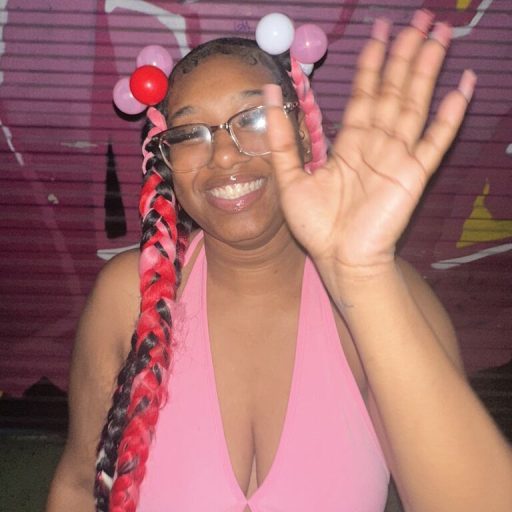 LoveeFluffyy free dildo image