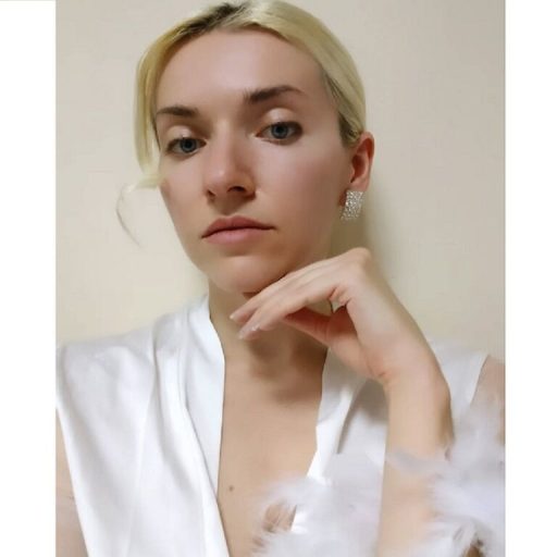 LuciaMartorell strip amateur image