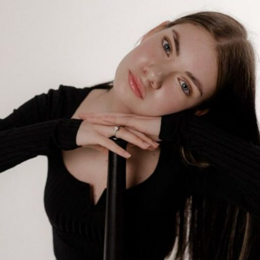 LucienneTitlow lj cam image