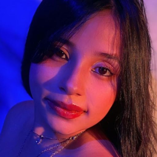 LucyBruno nude sex image