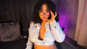 LuisaCameron preview