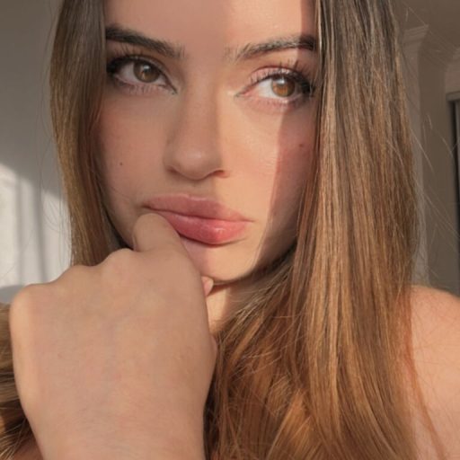 LunaHuux hd nude image
