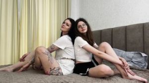 LynnAndGina preview