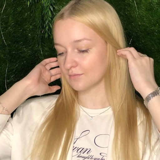 MadalineStehlik amateur lush image
