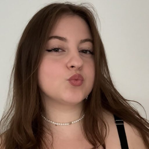 MaddieRosse dildo real image