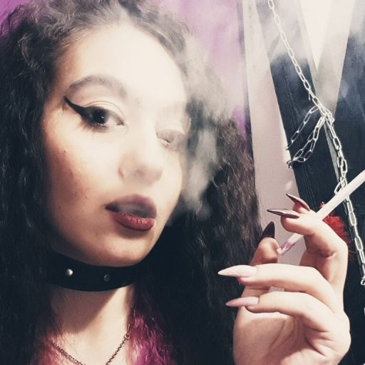 MadeleineLynn hd nude image