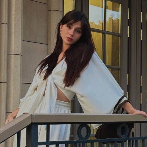 MadgeColee recorded live image