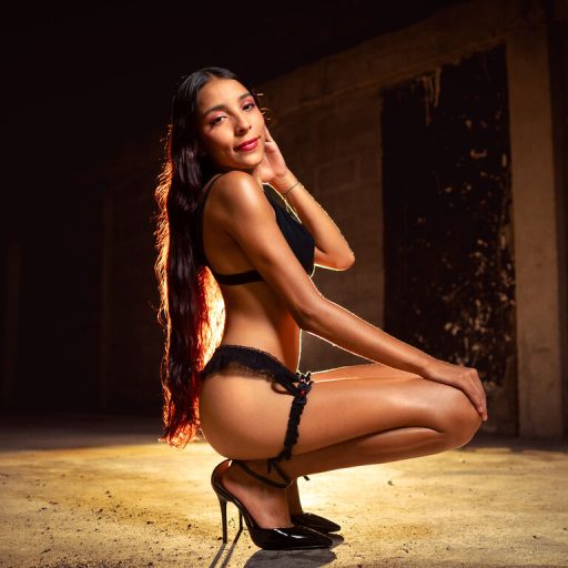 MadieGil online shows image