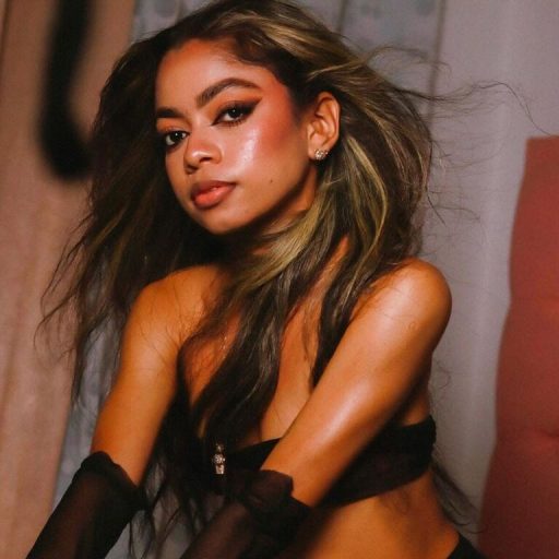 MadisonKimM strip amateur image