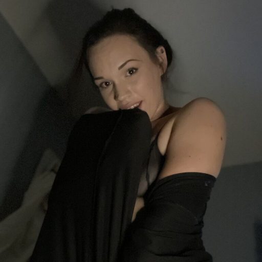 MaggieJane recorded live image