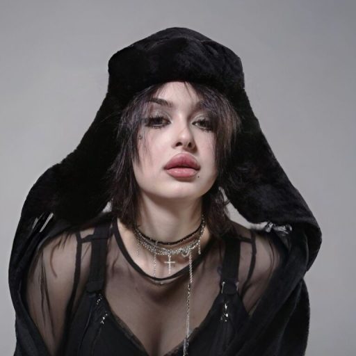 MahaliaNeher pussy show image