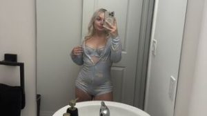 MargotMorgan strip amateur image