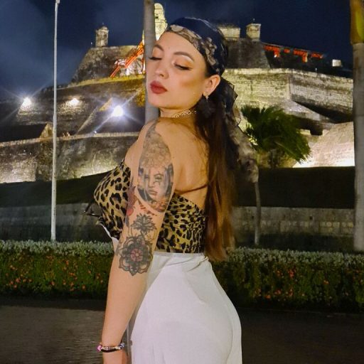 MargotRobs free dildo image