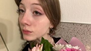 MarianaBafin show fingering image