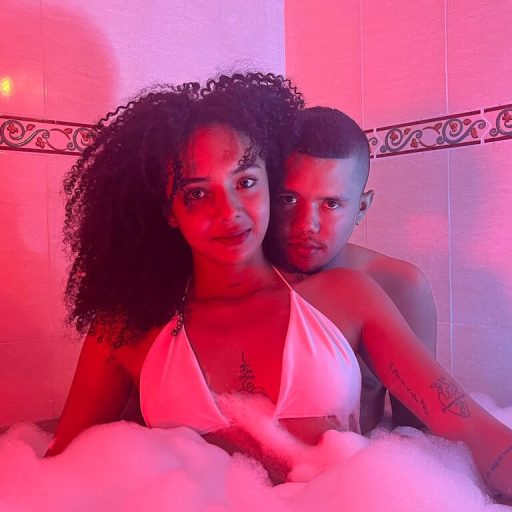 MarkandChelsy webcam free image