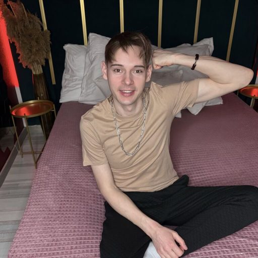 MartinPerry strip amateur image