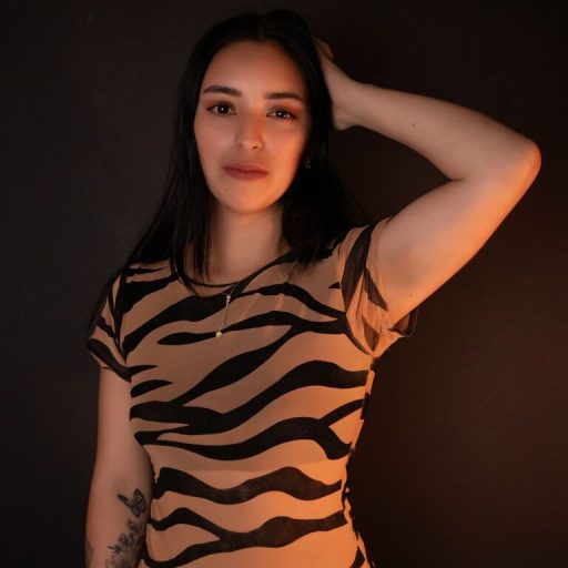 MartinaReymond naked porn image