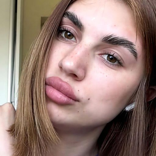 MaryannaBracco dildo real image