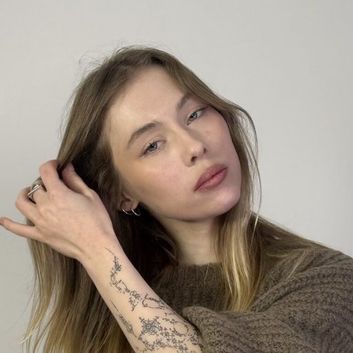 MatildaStaude pussy show image