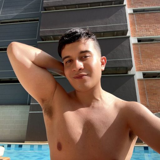 MaxCol online shows image