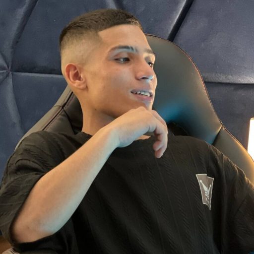 MaxValentino hd nude image