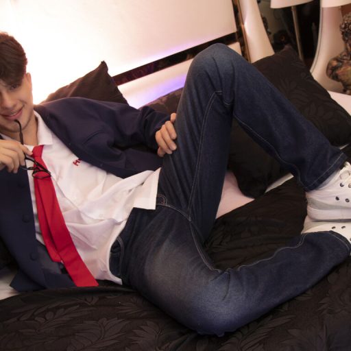 MaximoReyes free dildo image