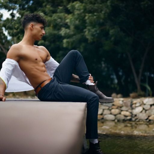 MaximoRomano show fingering image