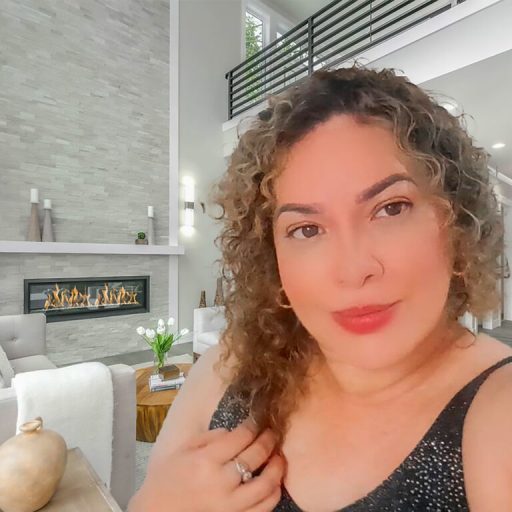 MayaRous show fingering image