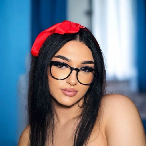 MayaVyxen hd nude image